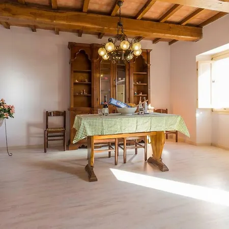 Costanzi: Comfy Below The Cucco Sigillo